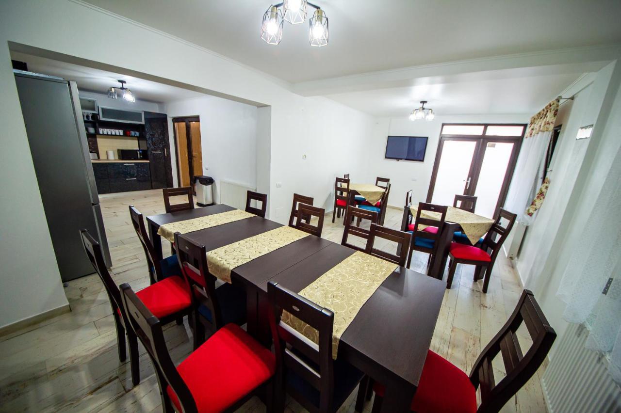 Râmnicu Vâlcea Casa Avram 빌라 외부 사진