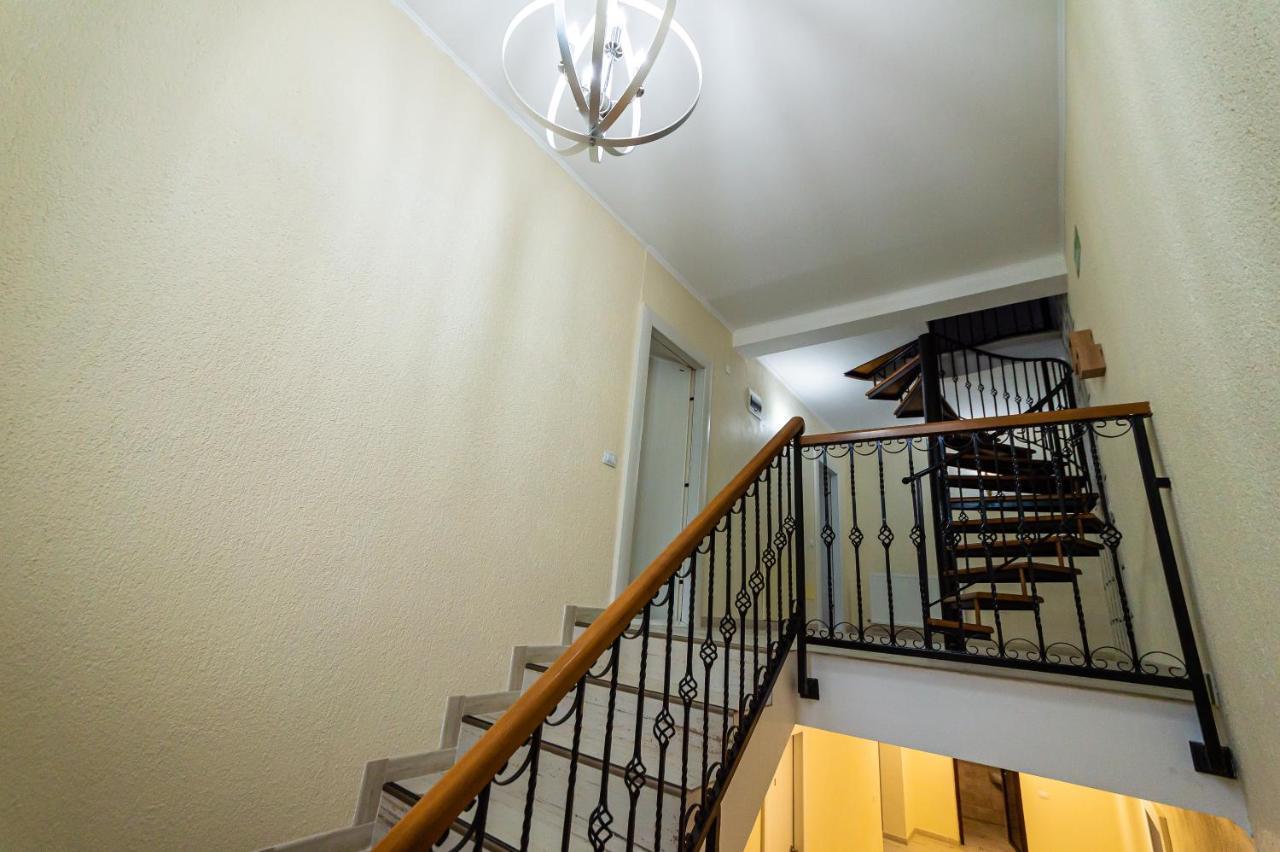 Râmnicu Vâlcea Casa Avram 빌라 외부 사진